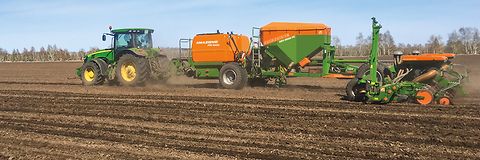 Fertiliser Delivery Cart FDC 6000 Flüssigdüngung direkt bei der Saat präzise und sicher ausbringen FDC mit EDX d1_190820